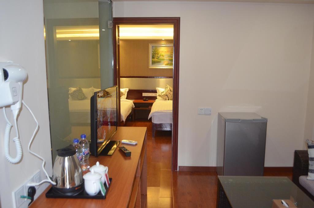 Good Luck Hotel Yangon Exterior foto