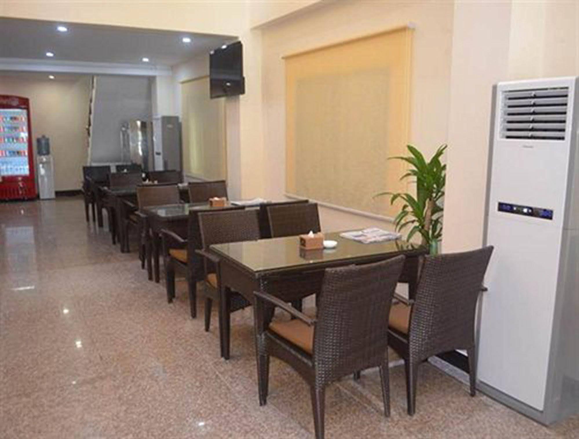 Good Luck Hotel Yangon Exterior foto