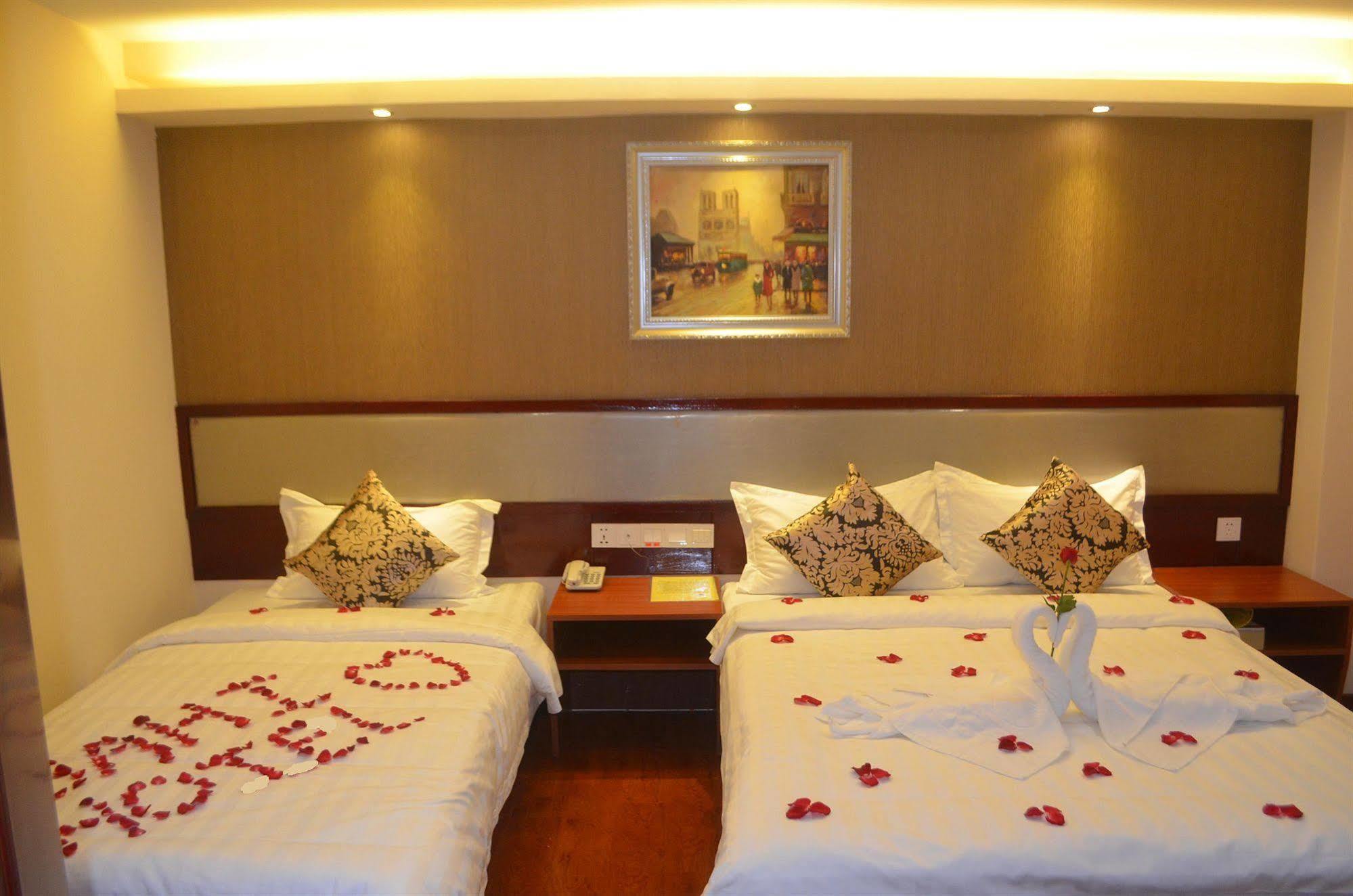 Good Luck Hotel Yangon Exterior foto