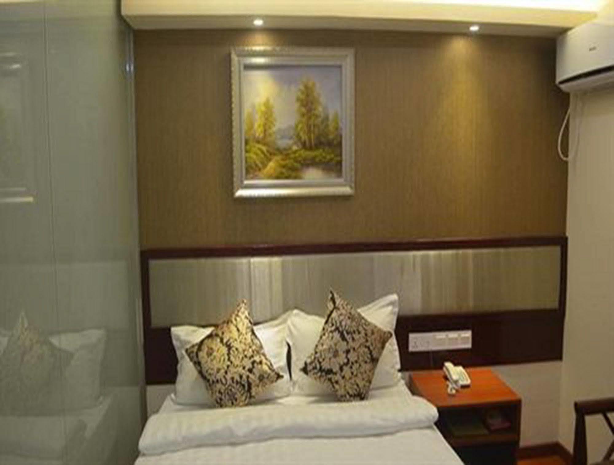 Good Luck Hotel Yangon Exterior foto